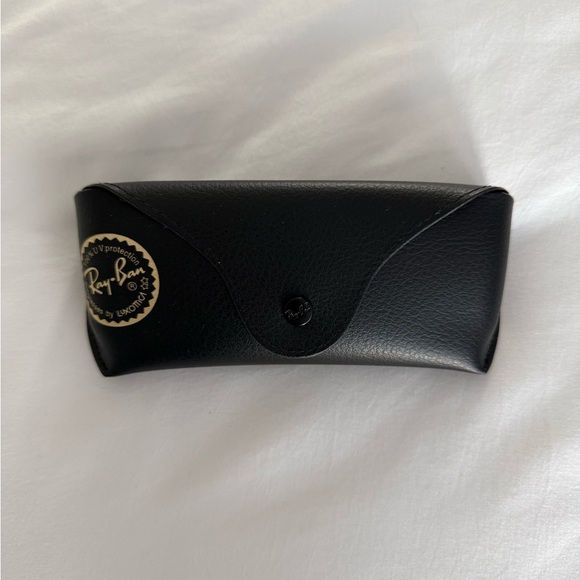 Ray-Ban Rose-Tinted Sunglasses - Picture 6 of 9